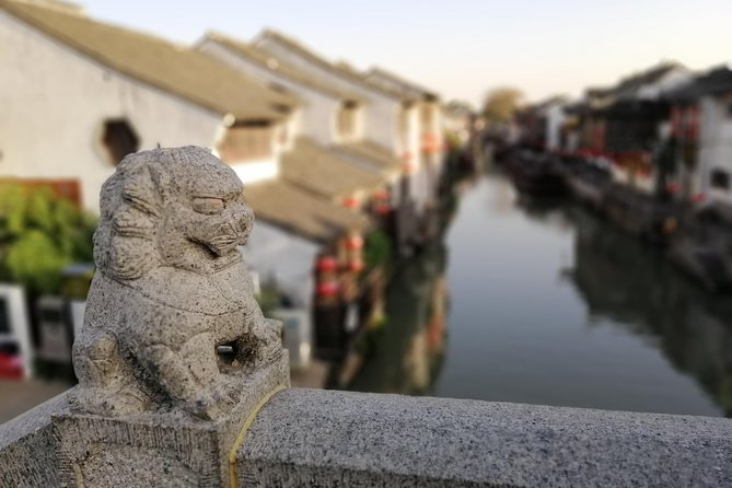 Suzhou and Zhouzhuang Water Village Private Day Tour with Lunch - Zhouzhuang Water Town Walks, Twin Bridges, and the Boat Ride Option