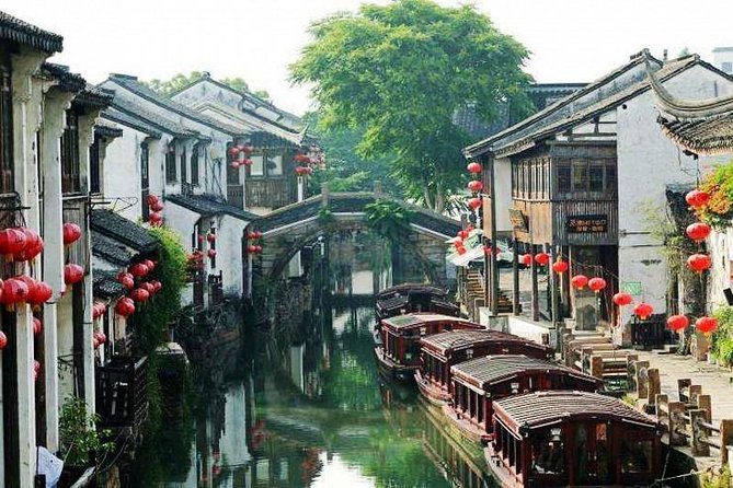 Suzhou and Zhujiajiao Water Town Private Customized Day Tour from Shanghai - A day that links Suzhou gardens with Zhujiajiao canals