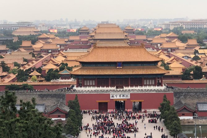 T-Square, Forbidden city and Mutianyu Great Wall Private Day Tour - Getting Started at 8:00 am: Pickup, Comfort, and a Clean Car
