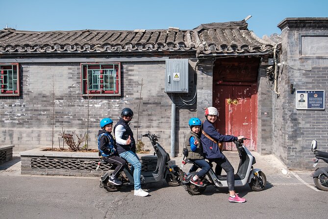 The Hutong Experience by Bike - Hidden cafes, rooftops, and a possible ancient-lake extra
