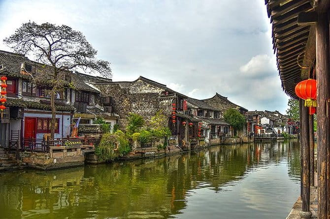 Tongli and Xitang Private Full Day Tour from Shanghai with Boat ride - Tongli Town Walks: Tuisi Garden, Ring Bridges, and the Canal Boat