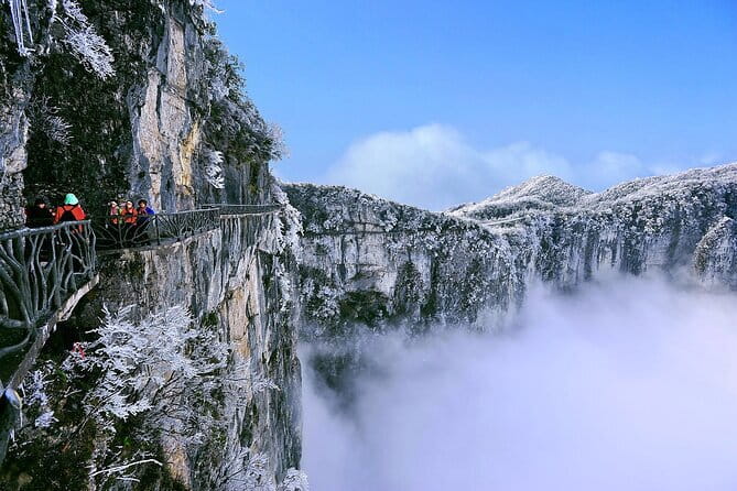 Top Zhangjiajie Mini Group Tour: Glass Bridge & Tianmen Mountain - A mini group day that avoids the usual tour traps
