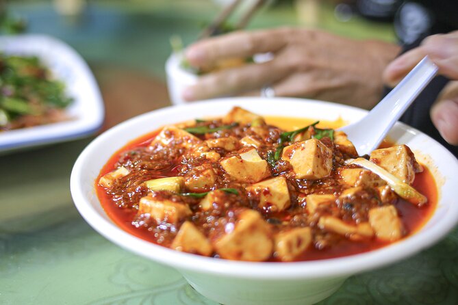 Tuktuk Food Tour Through Chengdu's Local Eats - Starting Point And Evening Timing (So You Don’t Rush)