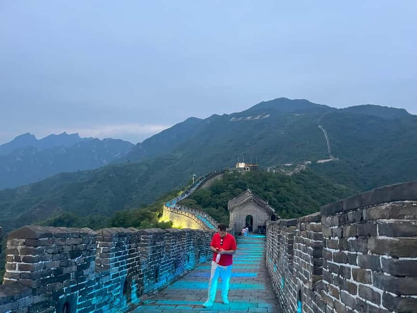 Twilight Glow at Mutianyu Great Wall Evening Bus Tour+Ticket - Meeting at Hepingxiqiao Station, Finding BusDa, and Staying On Time