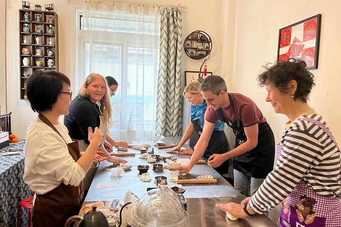 Vegan Soup Dumpling Making in Shanghai - Meeting Chef Yin at the Chinese Taste Culture Studio in Xu Hui