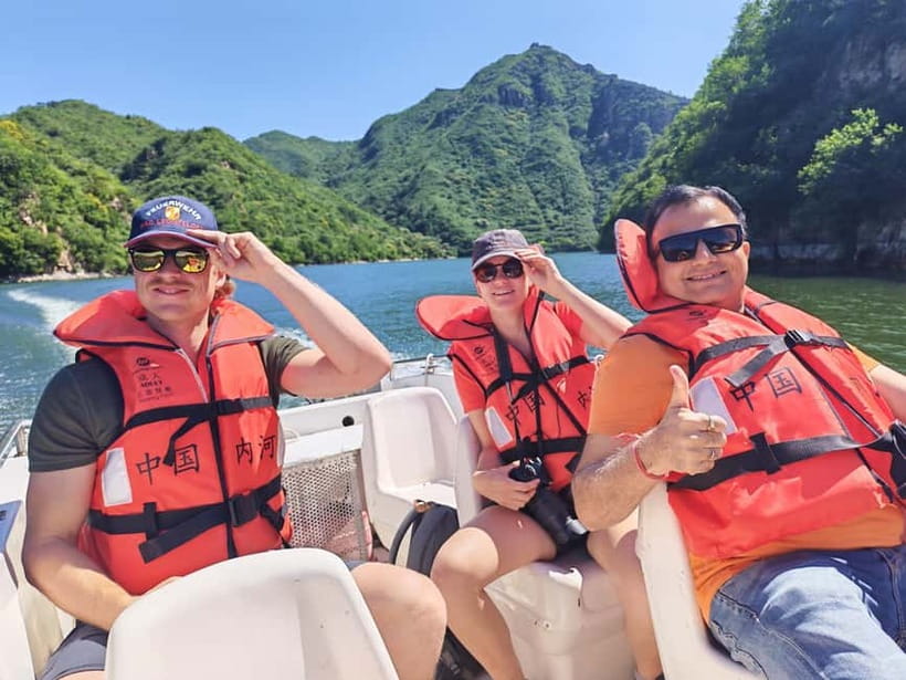 Water-Great Wall Odyssey: Hike & Cruise One Day Tour - Cruise time and first views over the lake