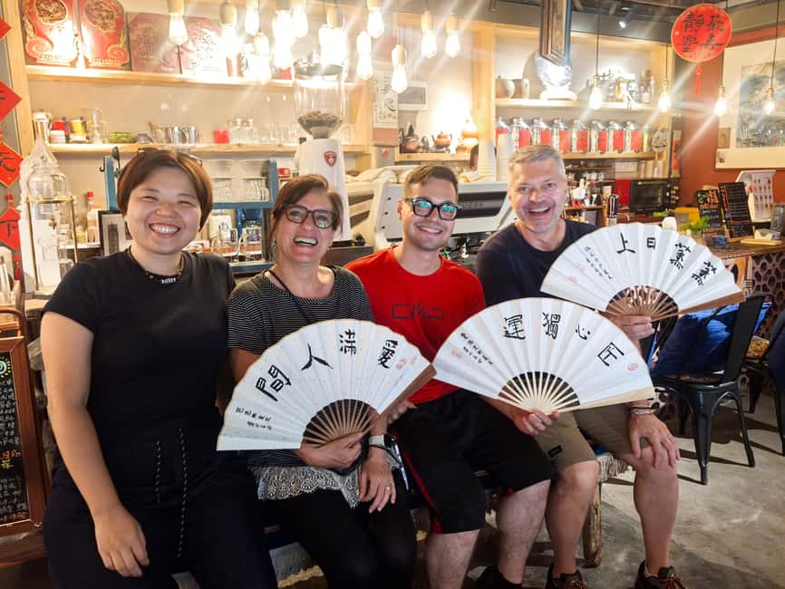 Xi'an Chinese Calligraphy Workshop: Ink Art & Tea Tasting - Tea service and the scholar-style mood