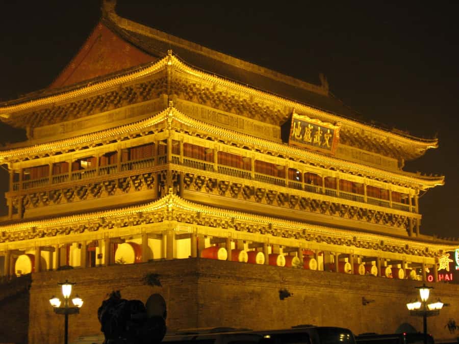 Xi'an: Gourmet & Street Food Tour - Grilled meats and bingfeng soda, why this combo makes sense