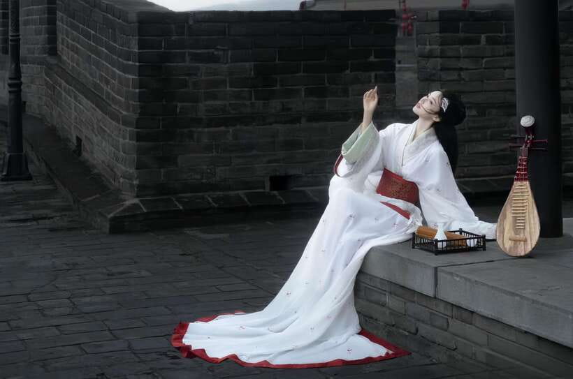 Xi'an: Hanfu and Tang Dynasty Costume Photo Shoot - The costume and makeup stage you will actually notice