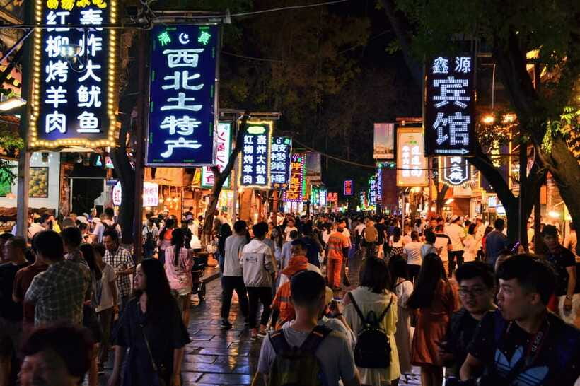 Xi’an Highlights: Terracotta Warriors, City Wall & Food Tour - Transport and Timing: Why the Day Feels Efficient