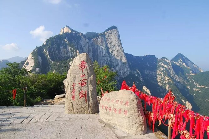 Xi'an Huashan Mountain Adventure Day Tour - Huashan Mountain: why this day trip feels like a whole different world