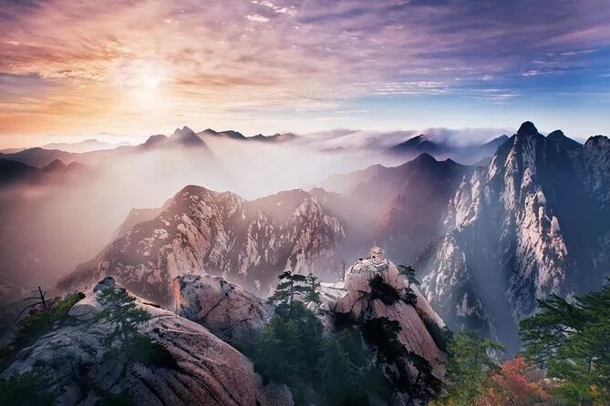 Xi'an Huashan Mountain Adventure Day Tour - How your guide helps without turning your day into a drill
