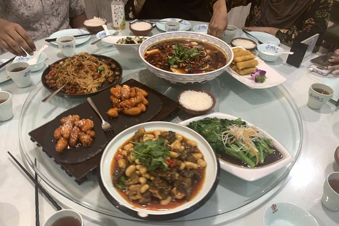 Xi’an Kathy’s private tour - City Tour Time in Xi’an, With Real Food Breaks Built In