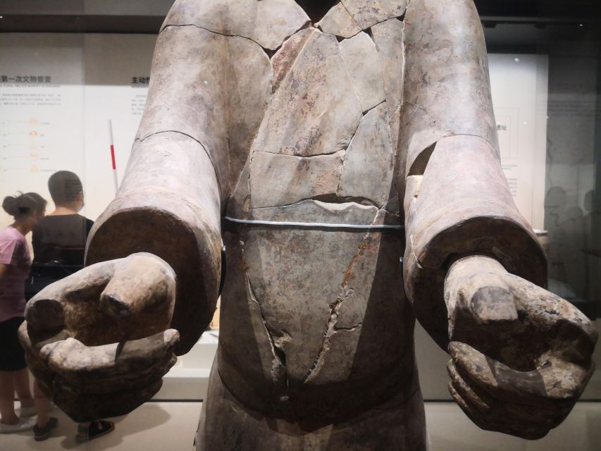 Xi'an: Private Half-Day Terracotta Warriors Tour with Pickup - Transport feel: why a clean car matters more than you think
