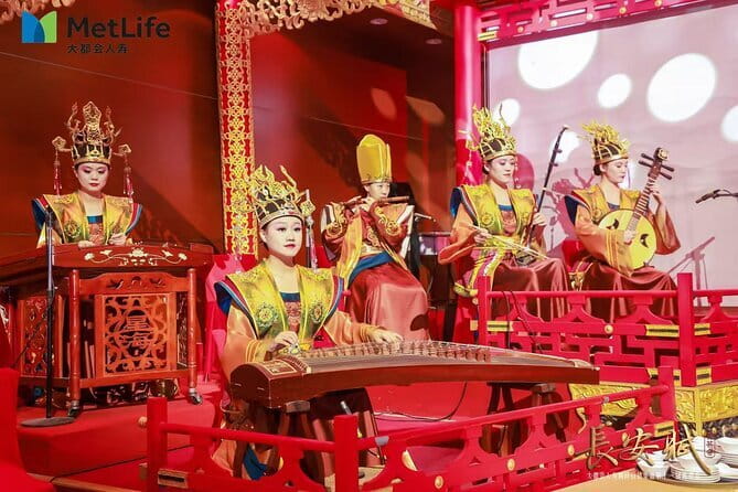Xi'an Tang Dynasty Music Dance Show or Dinner Show with Transfer - Best for: culture-first diners, not picky live-music seekers