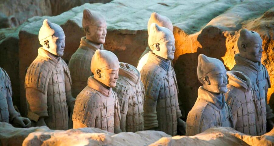 Xi'an: Terracotta Army, Lunch, City Wall, Pagoda, Bazaar - Guided Intro to the UNESCO Wonder, Plus Real Time to Look