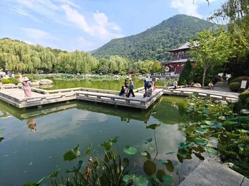 Xi'an: Terracotta Warriors, Huaqing Palace & City Night Tour - Key points you’ll care about