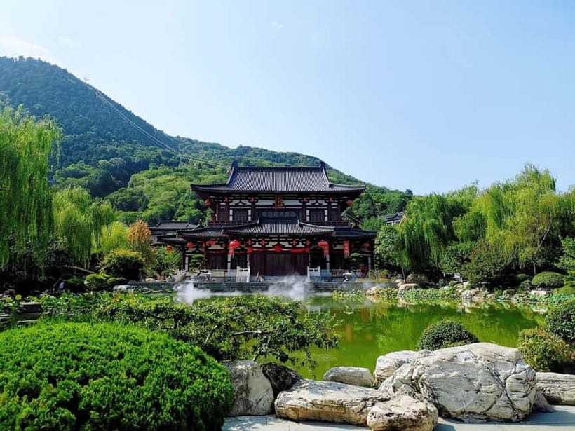 Xi'an: Terracotta Warriors, Huaqing Palace & City Night Tour - Lishan Park and Lishan Mountain options (Bingjian Pavilion and more)