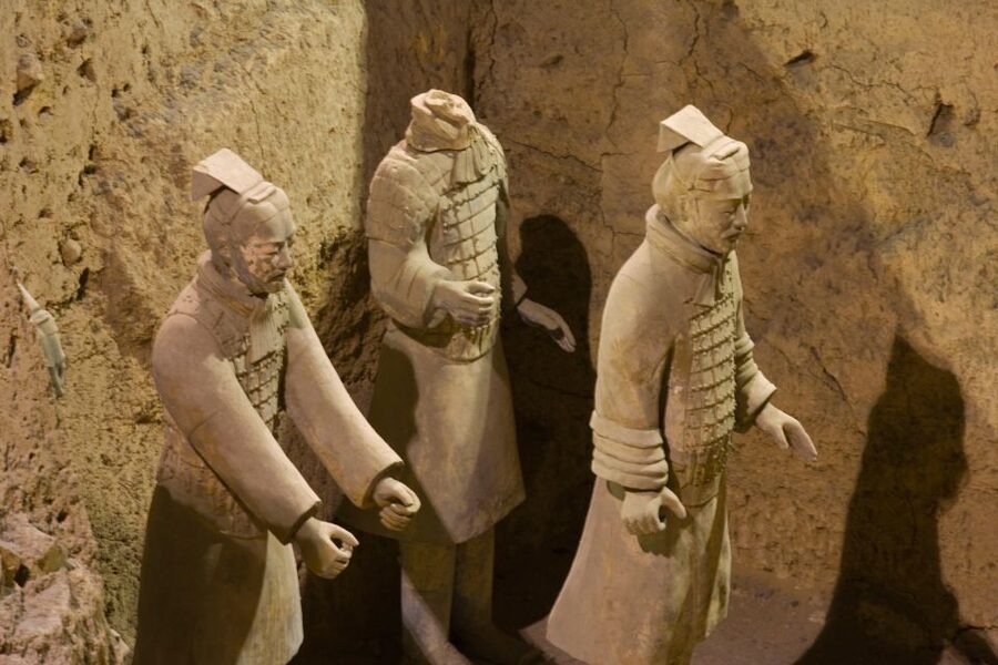 Xi'an: Terracotta Warriors Private Tour with Optional Lunch - Lunch at Da Qin Xiao Yan, convenient timing with mixed expectations