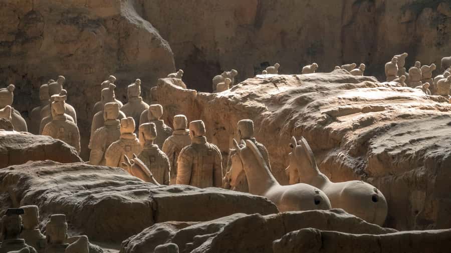Xian: Bus Tour of Terracotta Warriors With Guide & Lunch - What to expect from the overall flow (and what to watch)
