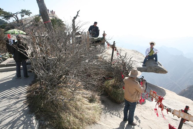 Xian Day Trip to Mt. Huashan with Round-trip Cable Car - Mount Huashan by cable car and foot: what your day feels like