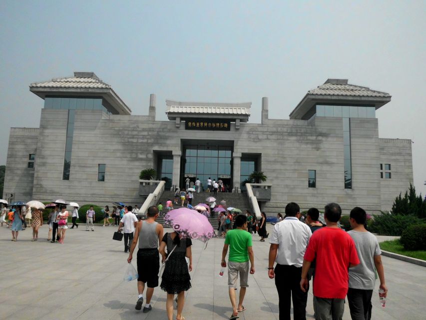 Xian: Terracotta Army Ticket & Guided Bus Tour with Options - Lunch stop: included only in certain options, and it’s worth checking
