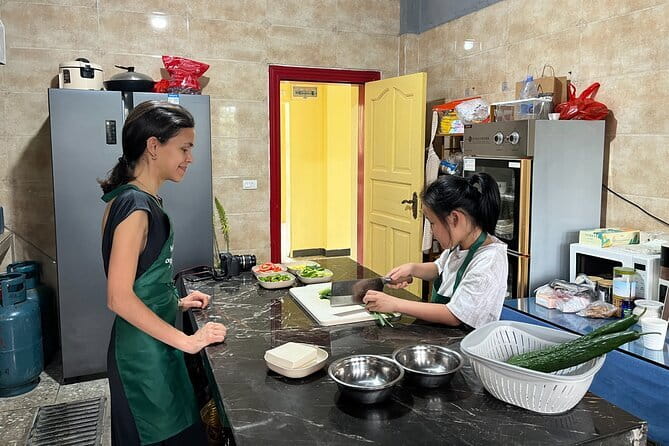 Yangshuo Cooking Class with Market Trip - Back to cooking: beer fish prep that stays hands-on