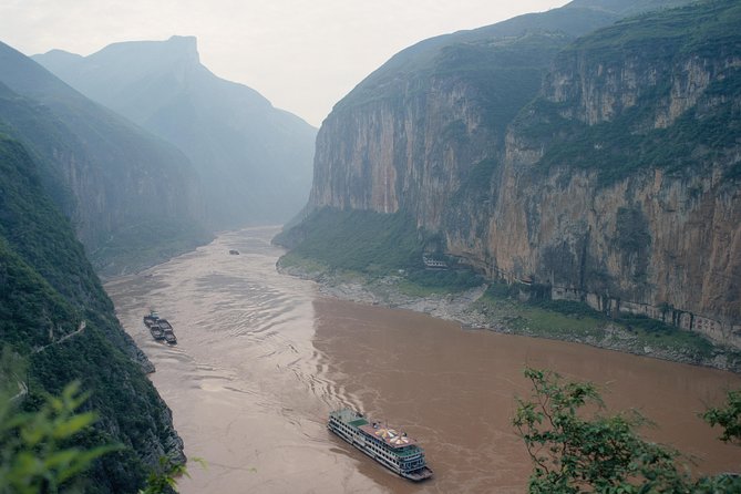 Yangtze River Cruise from Yichang to Chongqing Upstream in 5 Days 4 Nights - Day 5: Chongqing Chaotianmen and the end of your river journey