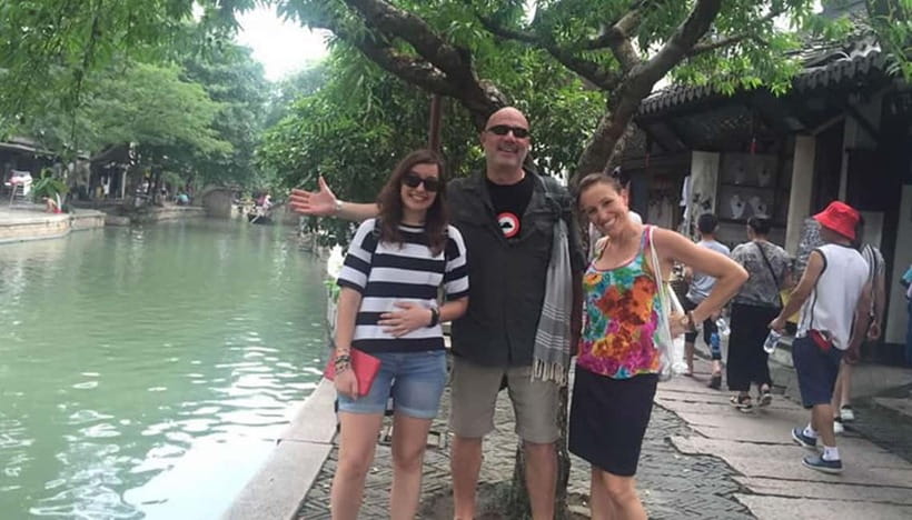 Yu Garden, Old Street, Bund & Zhujiajiao Water Town Bus Tour - Yu Garden: A 400-Year-Old Garden You’ll Want to See Slowly