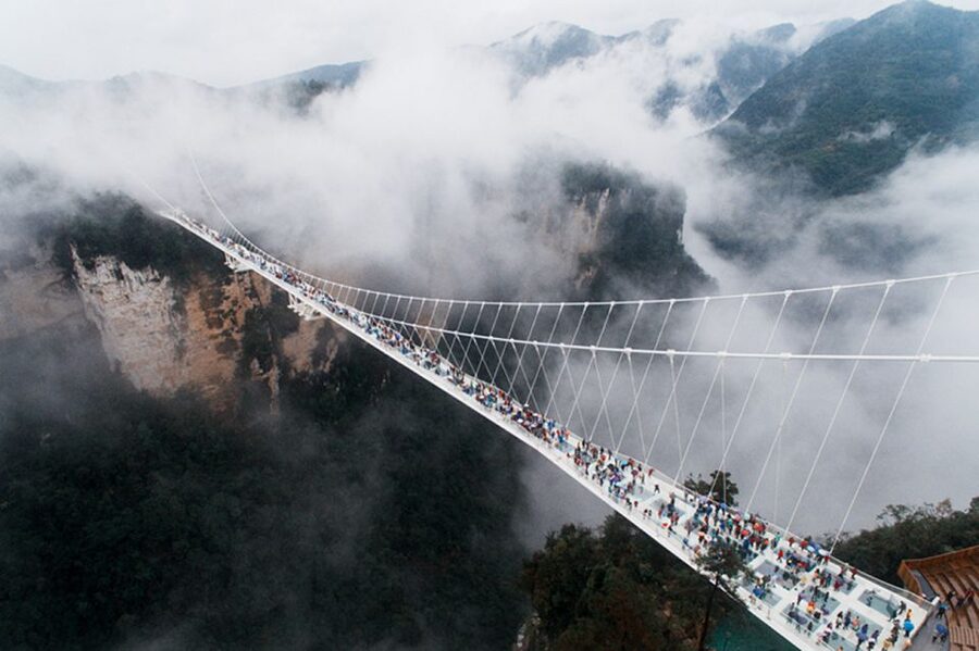 Zhangjiajie National Park: 2-Day Guided Tour w/ Glass Bridge - Day 1: Yuanjiajie to Tianzi Mountain, Where the Park Feels Like a Movie Set