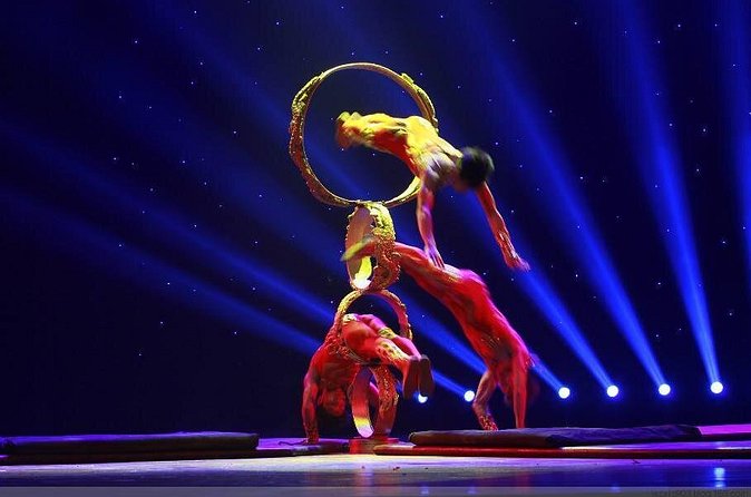 Zhujiajiao Private Day Tour and Shanghai Acrobatic Show - Getting back to Shanghai for the 7:30 pm acrobat show