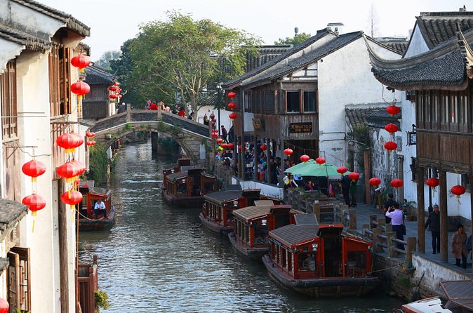 Zhujiajiao Private Day Tour and Shanghai Acrobatic Show - Price and value: what $190 per person is really buying