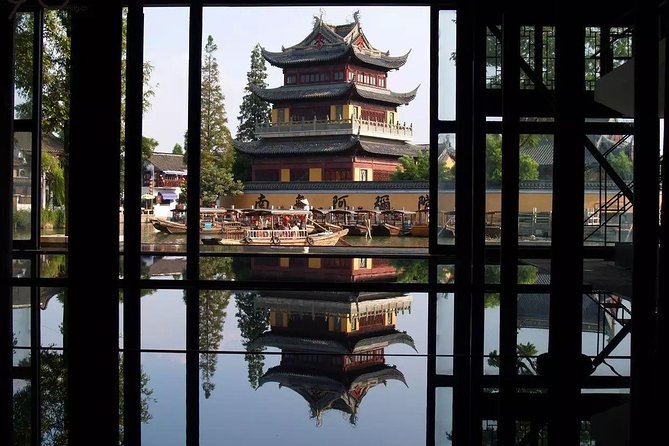 Zhujiajiao Private Day Tour and Shanghai Acrobatic Show - The canal boat ride, why it feels like the real experience