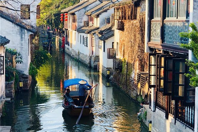 Zhujiajiao Water Town and Shanghai Highlights Private Trip - Zhujiajiao and Shanghai in one efficient day