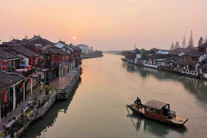 Zhujiajiao Water Village: Private Tour from Shanghai - The timing that makes a 5-hour tour feel like more